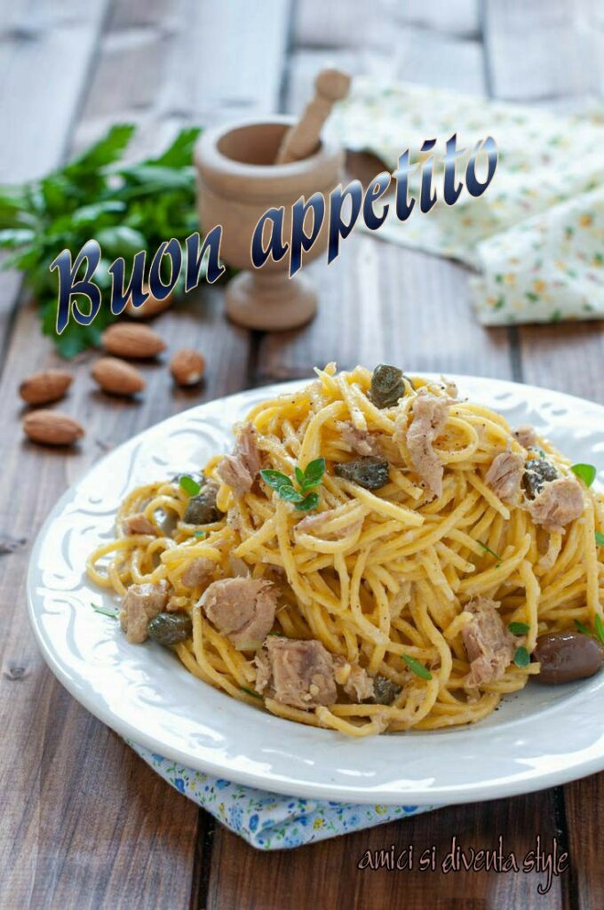 Buon appetito con spaghetti tonno e capperi